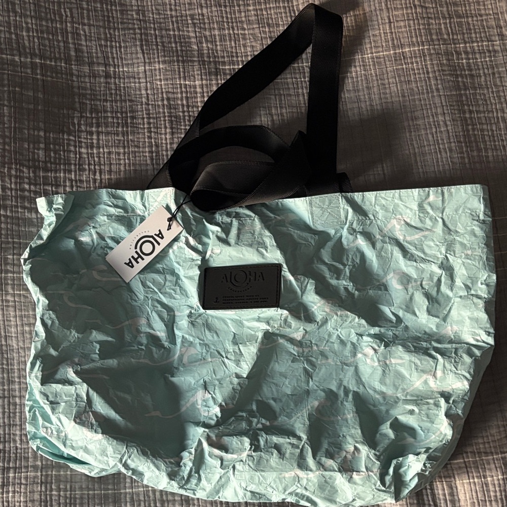 ALOHAS Aqua Tote with Black Straps - Picture 4 of 7